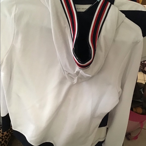 Sweater - Picture 1 of 2